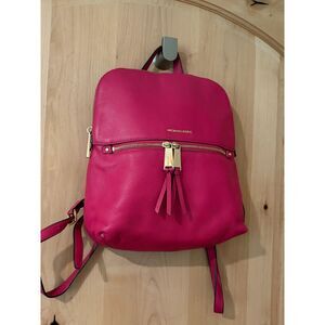 Michael Kors Rhea Medium Pebbled Leather Backpack Bright Pink Gold Hardware EUC